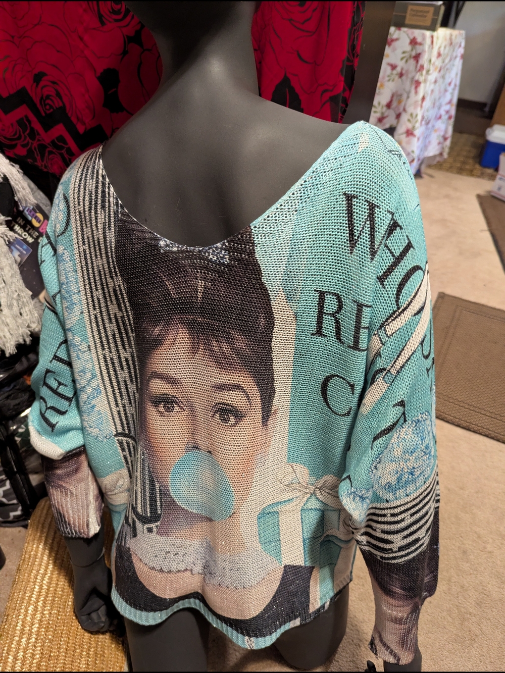 Made In Italy Women’s Graphic Pullover Sweater in Aqua Blue - Picture 3 of 3